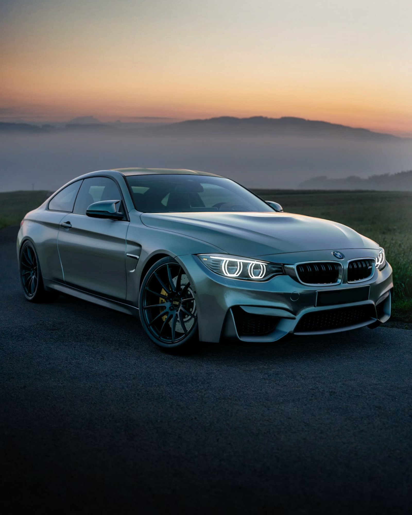 Premium Garage Bay